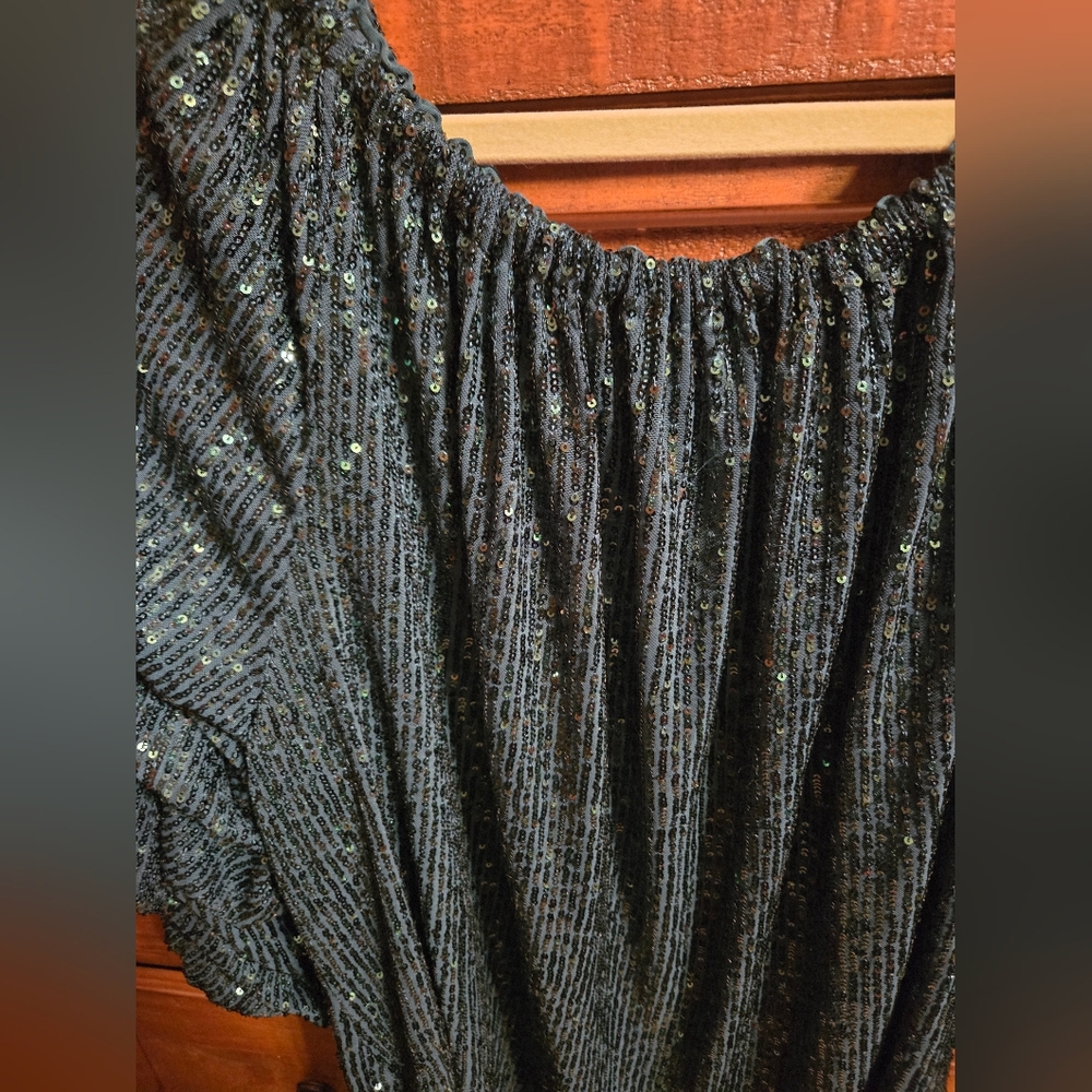 CeCe Sequined Off The Shoulder Peasant Blouse - Sparkle SIZE 2X - Picture 2 of 3